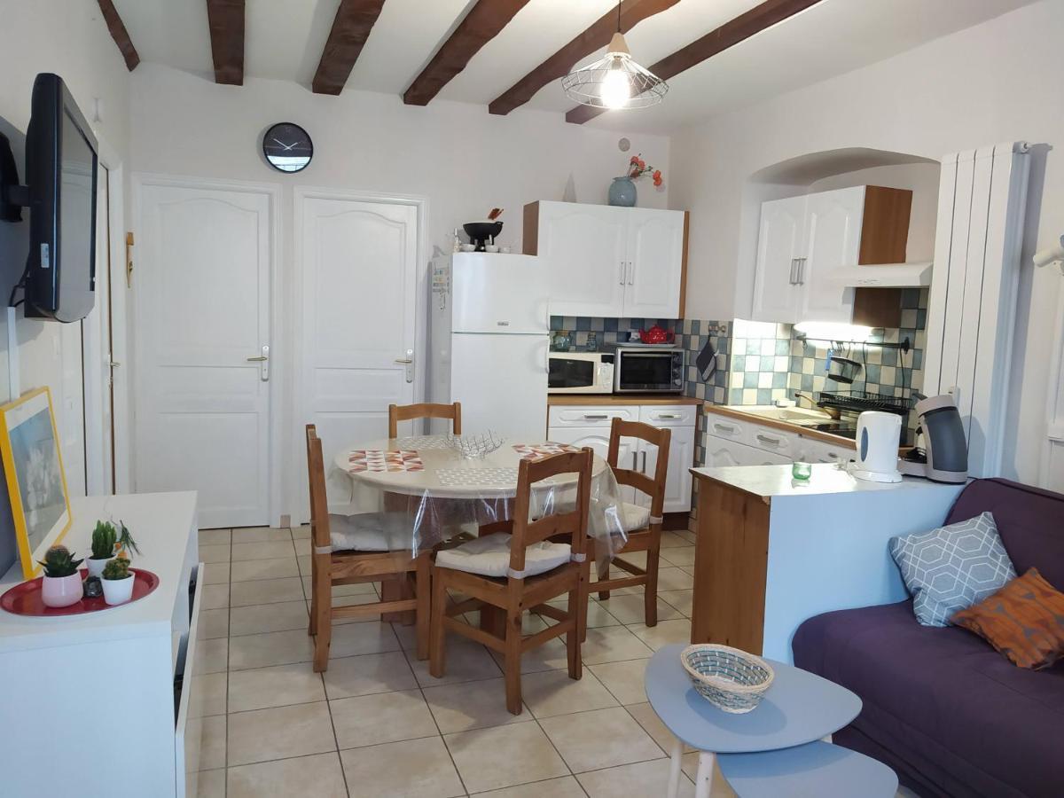 Villa L'Oree Du Bois เลอมงต์-ดอร์ ภายนอก รูปภาพ