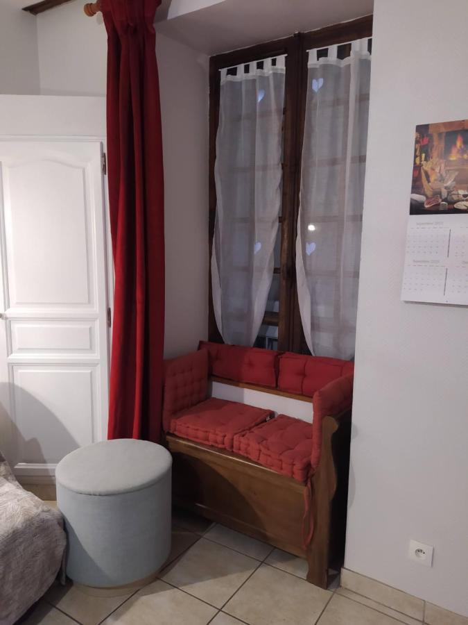 Villa L'Oree Du Bois เลอมงต์-ดอร์ ภายนอก รูปภาพ